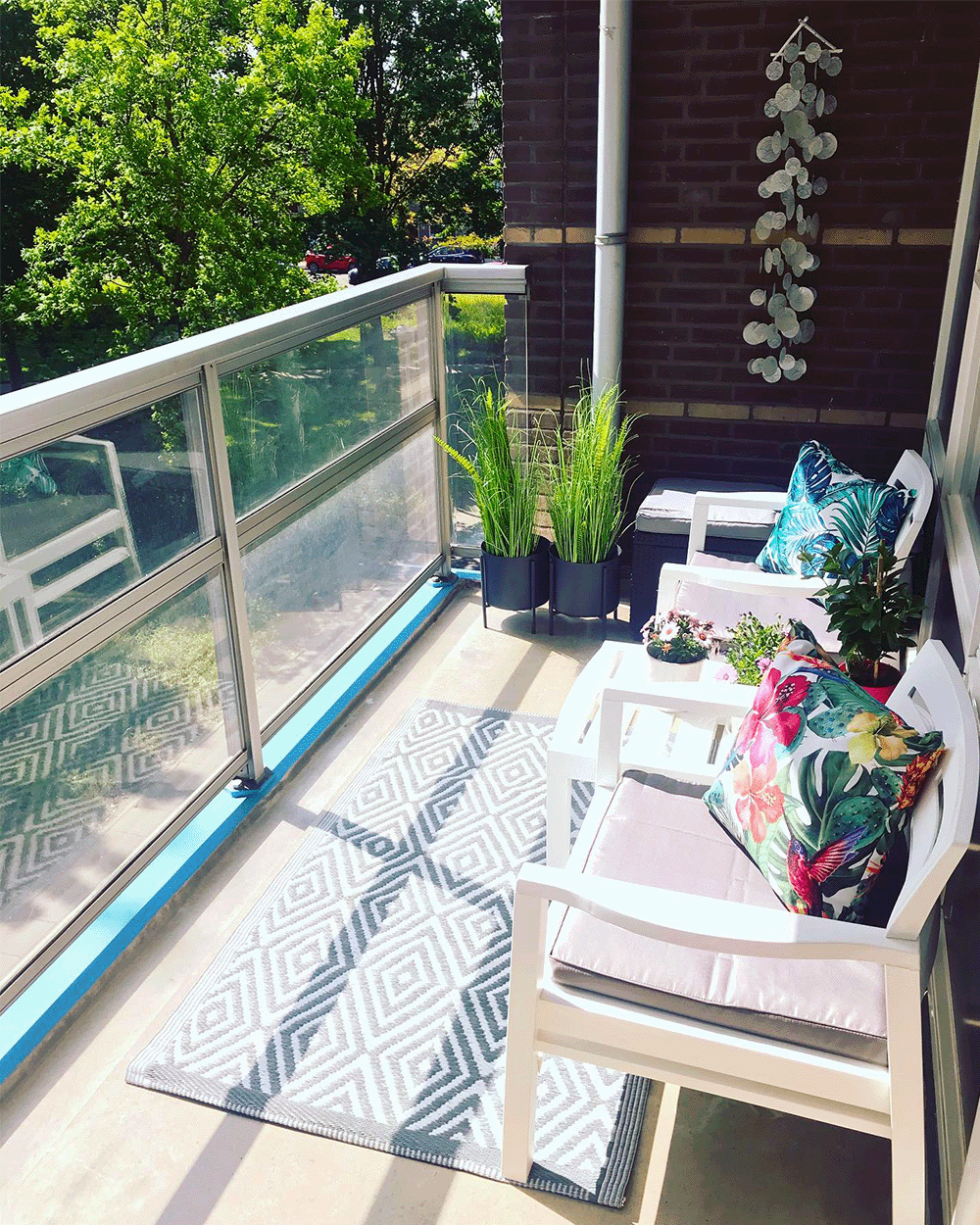 bright sunlight on the balcony